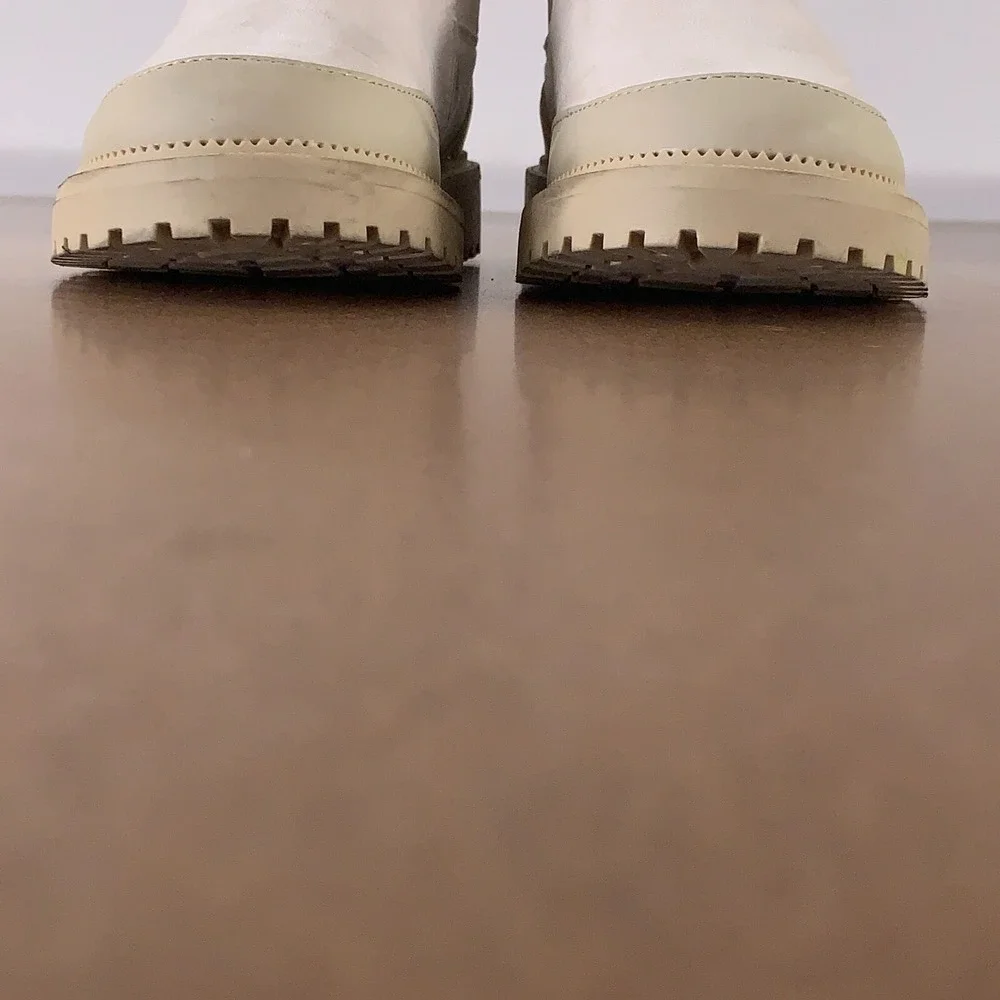 Old Navy Girls Youth Shoe Size 1 Wish Bone Faux-Suede Chelsea Boots NWT *Flaw